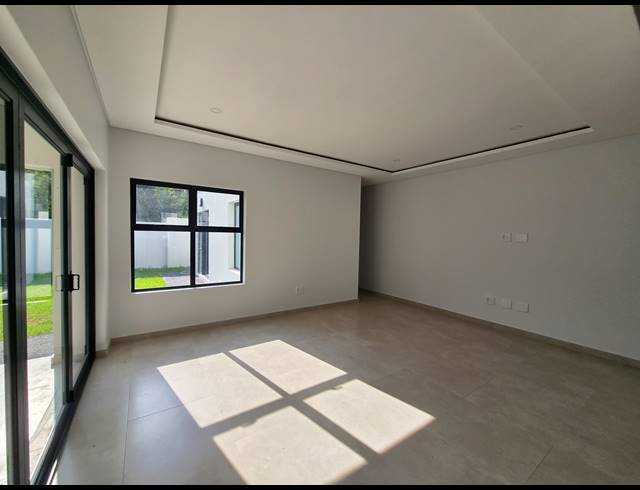 4 BEDROOM HOUSE FOR SALE IN SANDOWN